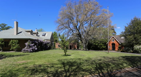 Briar Lane - Kalgoorlie Accommodation 0