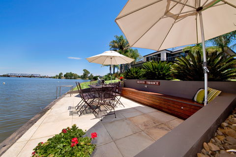 Edgewater Mulwala - Kalgoorlie Accommodation 0