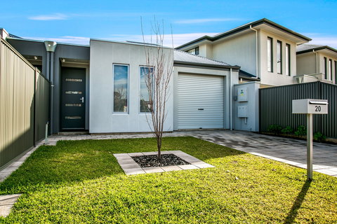 Ella House I - Kalgoorlie Accommodation 0