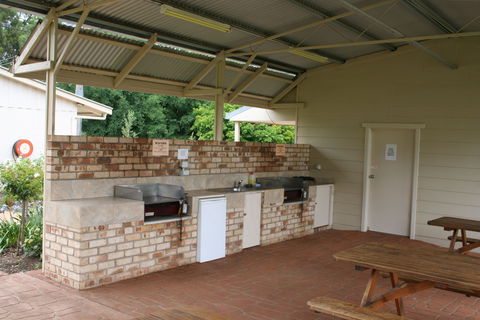 Fossickers' Tourist Park - Kalgoorlie Accommodation 1