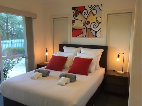 Lyreen's Apartment Bed And Breakfast - Kalgoorlie Accommodation 1
