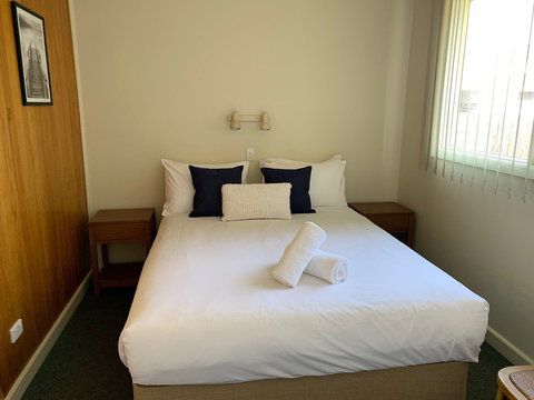 Marina Motel Rooms - Kalgoorlie Accommodation 1