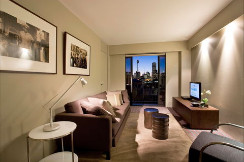 Overlooking The City's Silhouette - Kalgoorlie Accommodation 0
