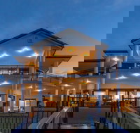 Port Lincoln Marina Luxury Escape - Kalgoorlie Accommodation