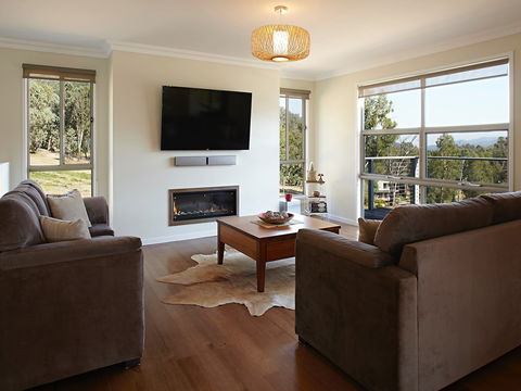 Rooms & Brooms Accommodation - Kalgoorlie Accommodation 2