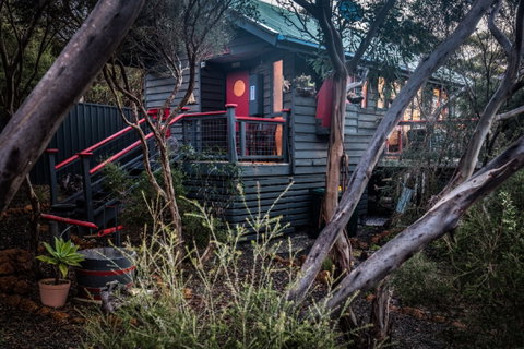 Serenity Cottage - Kalgoorlie Accommodation 1