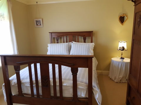 Stone Cottage Mittagong - Kalgoorlie Accommodation 1