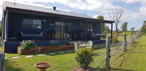 The Wattle Lodge - Kalgoorlie Accommodation 0