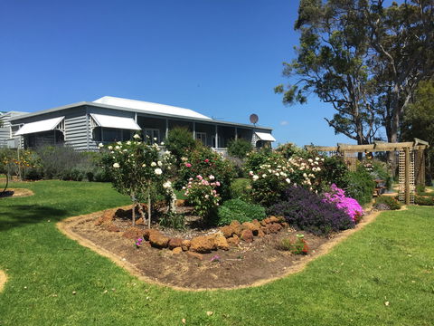 Great Southern Outback Tours & Accommodation - Kalgoorlie Accommodation 0