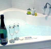 Clonmara Cottages - Kalgoorlie Accommodation