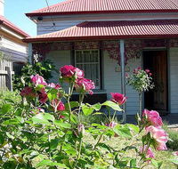 Airleigh - Rose Cottage - Kalgoorlie Accommodation