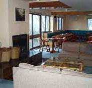 Trackers Mountain Lodge - Kalgoorlie Accommodation