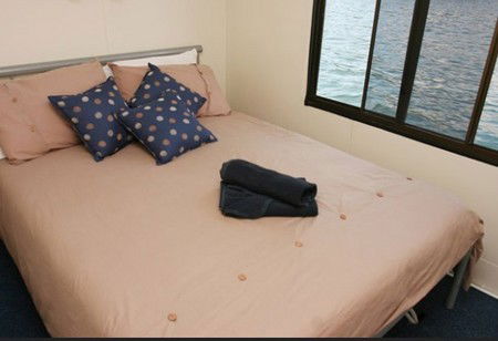 Boyds Bay Houseboat Holidays - Kalgoorlie Accommodation 4
