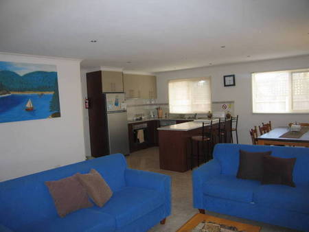 Cowes Haven - Kalgoorlie Accommodation 2
