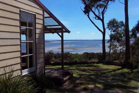 The Island Spa And Cottages - Kalgoorlie Accommodation 1