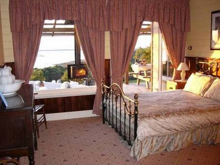 The Island Spa And Cottages - Kalgoorlie Accommodation 3