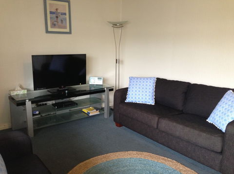 Phillip Island Cottages - Kalgoorlie Accommodation 2