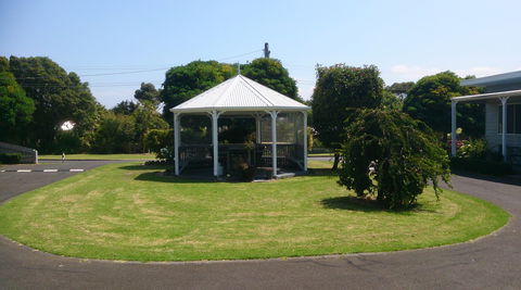 Phillip Island Cottages - Kalgoorlie Accommodation 5