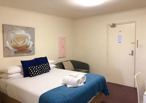 Canberra Short Term & Holiday Accommodation - Kalgoorlie Accommodation 2