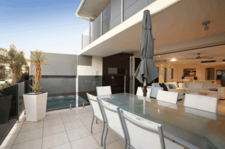 Alex Beach House - Kalgoorlie Accommodation 1