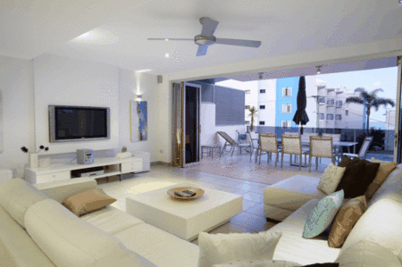 Alex Beach House - Kalgoorlie Accommodation 2