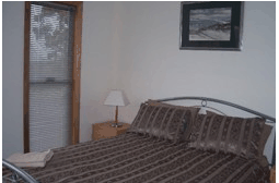 Yakkalla Holiday Cottage - Kalgoorlie Accommodation 3
