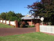 Karri Rose B & B - Kalgoorlie Accommodation 0