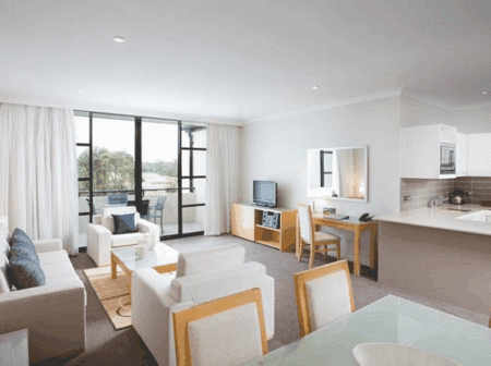 Mantra Kooindah Waters Golf And Spa Resort - Kalgoorlie Accommodation 3