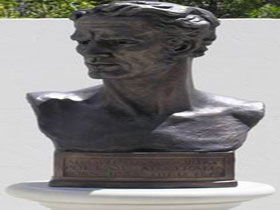 Adam Lindsay Gordon Bronze Bust - Kalgoorlie Accommodation 0