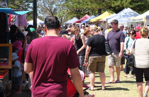 Coolangatta Beachfront Markets - Kalgoorlie Accommodation 1