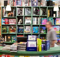 Lorne Beach Books - Kalgoorlie Accommodation