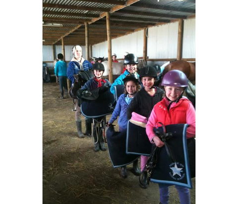 Saddle On Riding School - Kalgoorlie Accommodation 8
