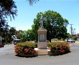 Goombungee War Memorial - Kalgoorlie Accommodation 0
