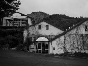 Amphora Wine Group - Kalgoorlie Accommodation 0