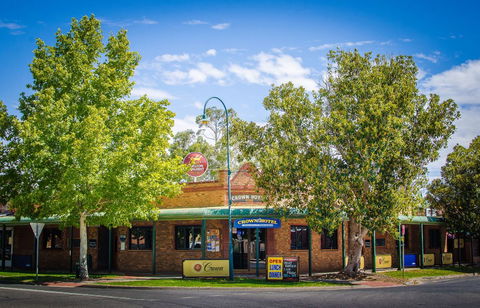 Crown Hotel Wentworth - Kalgoorlie Accommodation 0