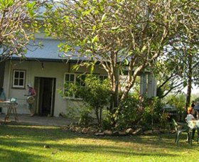 Afternoon Tea At Burnett House - Kalgoorlie Accommodation 3