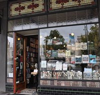 The Known World Bookshop  Boutique City Apartment - Kalgoorlie Accommodation