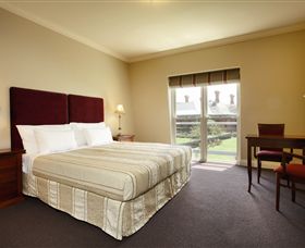 Grange Cleveland Winery - Kalgoorlie Accommodation 8