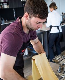 Food I Am Cooking School - Kalgoorlie Accommodation 7