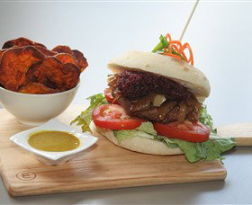 Gerry's @ The Commercial Hotel - Kalgoorlie Accommodation 0