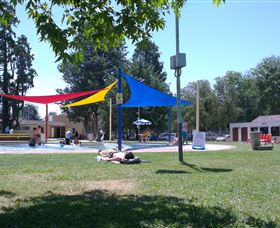 Manuka Pool - Kalgoorlie Accommodation 1