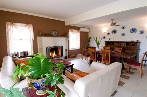 Villa Cavour Bed And Breakfast - Kalgoorlie Accommodation 1