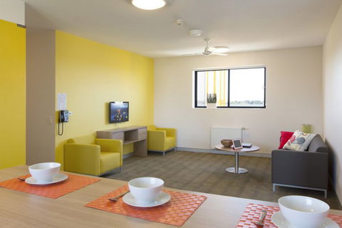 Western Sydney University Village Penrith - Kalgoorlie Accommodation 1