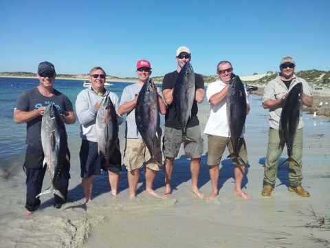 Reef Encounters Fishing Charters. - Kalgoorlie Accommodation 7