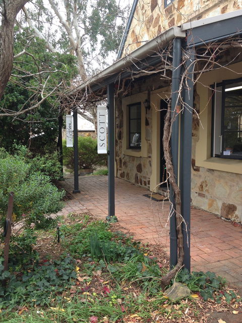 Scott & La Prova - Kalgoorlie Accommodation 0