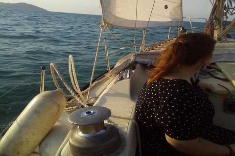 Townsville Sunset Sail Sailing Cruise Boat Tour - Kalgoorlie Accommodation 3