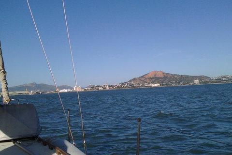 Townsville Early Morning Sailing Cruise Boat Tour - Kalgoorlie Accommodation 0