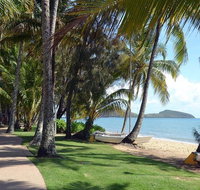 Palm Cove Clifton Beach Kewarra Beach to/from Cairns - Kalgoorlie Accommodation