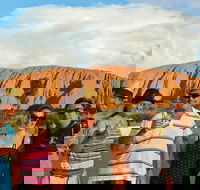 Ayers Rock Day Trip from Alice Springs Including Uluru Kata Tjuta and Sunset BBQ Dinner - Kalgoorlie Accommodation