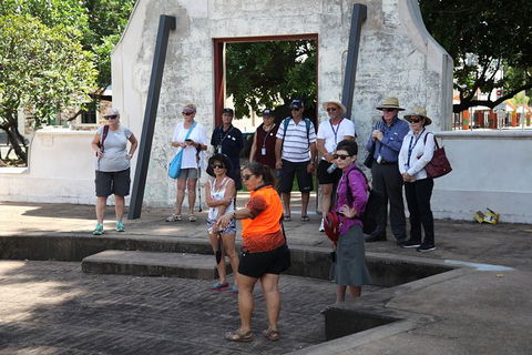 Darwin Walking Tour: World War II Reflections - Kalgoorlie Accommodation 1